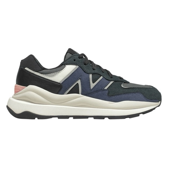 New Balance - Women\'s Exclusive 5740 LB - Navy/Pink - Size 7